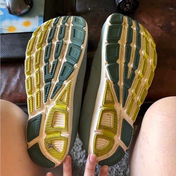Altra Torin 4.5, Women’s 11, Sage color. Close to new. - Picture 5 of 6